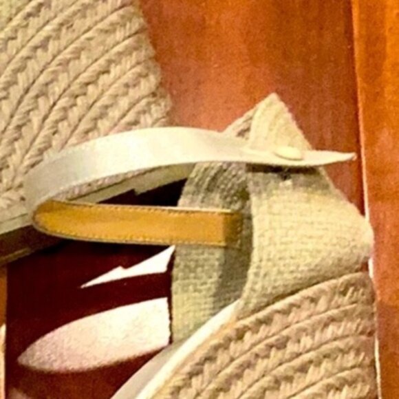 Castaner Silver 3 1/2 Wedge Heel Espadrilles, Size 38, Made in Spain, EUC - Picture 3 of 6